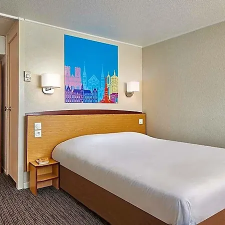 Kyriad Direct Hotel