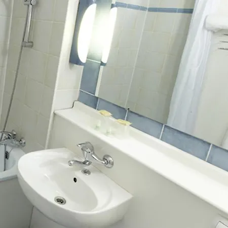 Kyriad Direct 2* سان ديزييه