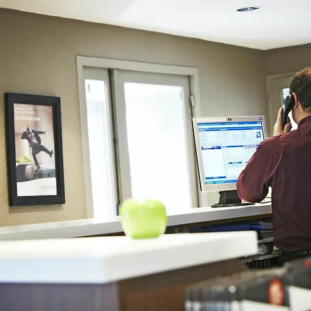 فندق Kyriad Direct سان ديزييه