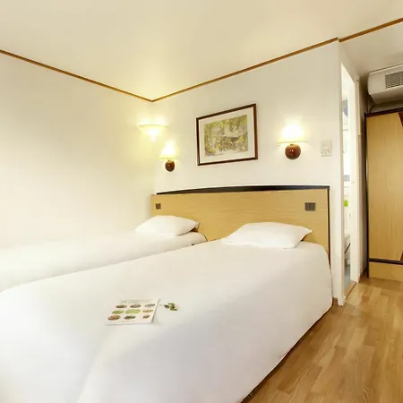 Kyriad Direct Hotel 2*