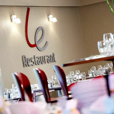 Hotel Kyriad Direct