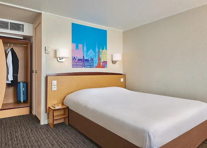 Kyriad Direct Hotel 2*