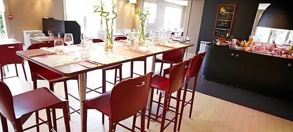 Kyriad Direct Hotel 2*